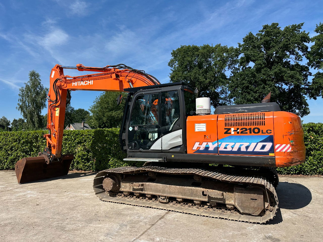Hitachi ZH210LC-5B - Excavadora de cadenas: foto 2 Hitachi ZH210LC-5B - Excavadora de cadenas: foto 2