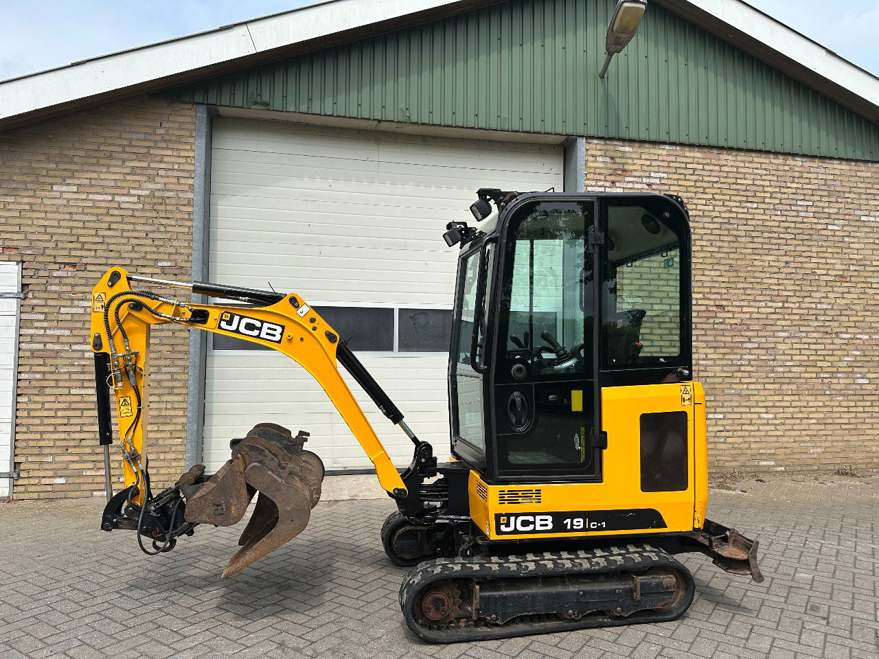 JCB 19 c1 - Miniexcavadora: foto 1 JCB 19 c1 - Miniexcavadora: foto 1