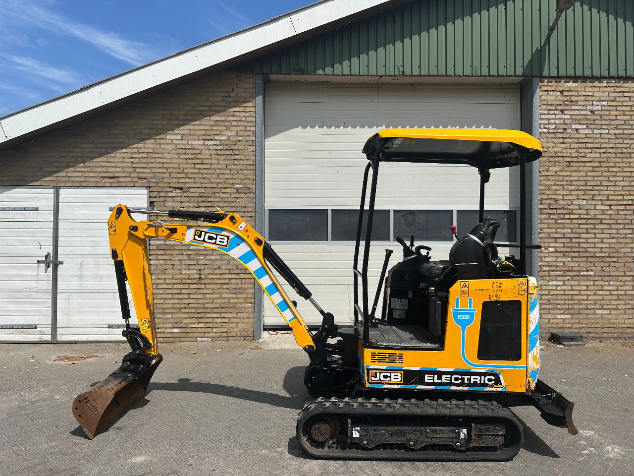 JCB 19c-1 E 100 elektrisch - Miniexcavadora: foto 3 JCB 19c-1 E 100 elektrisch - Miniexcavadora: foto 3