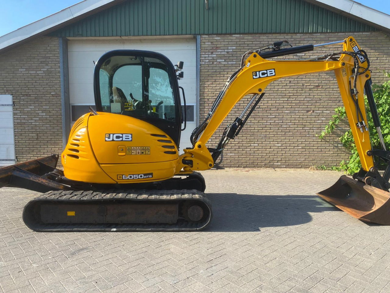 JCB 8050 - Miniexcavadora: foto 2 JCB 8050 - Miniexcavadora: foto 2