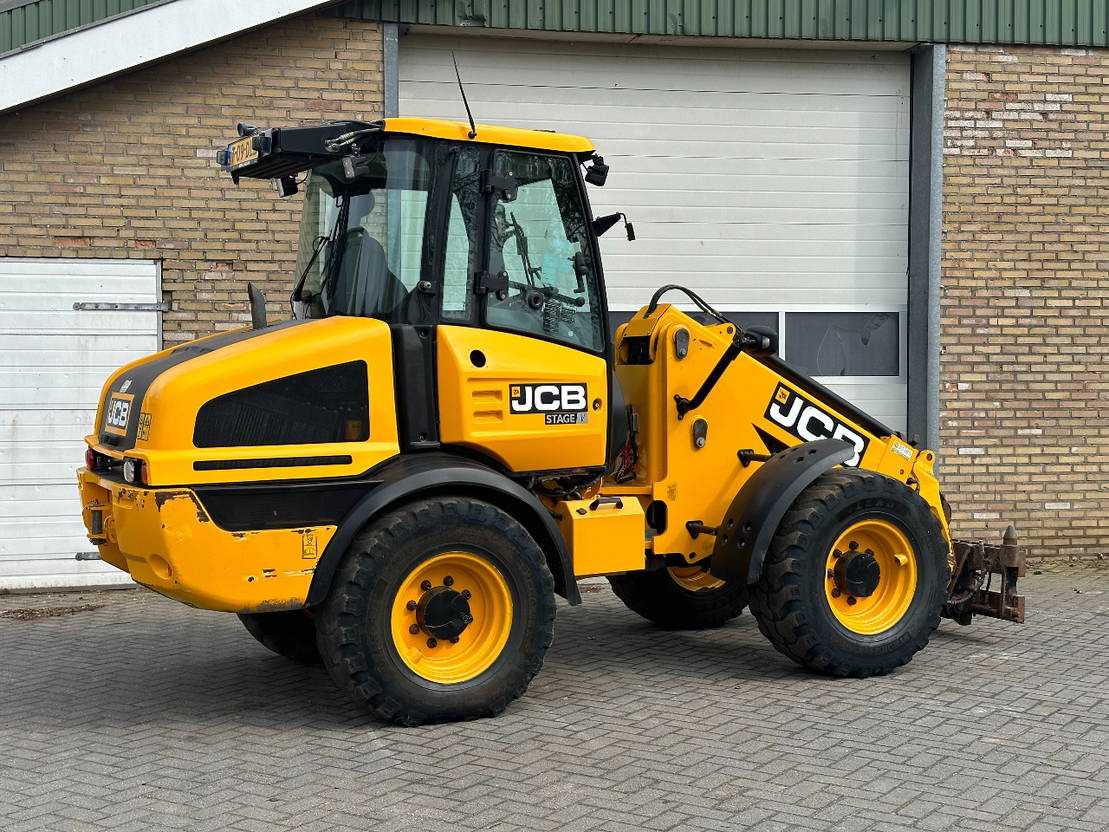Cargadora de ruedas telescópica JCB TM220 SV A: foto 10