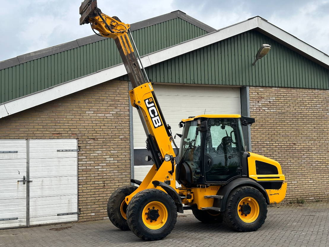 JCB TM220 SV A - Cargadora de ruedas telescópica: foto 4 JCB TM220 SV A - Cargadora de ruedas telescópica: foto 4
