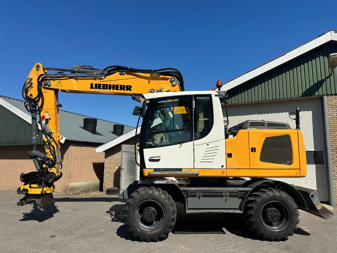 Liebherr A916 - Excavadora de ruedas: foto 1 Liebherr A916 - Excavadora de ruedas: foto 1