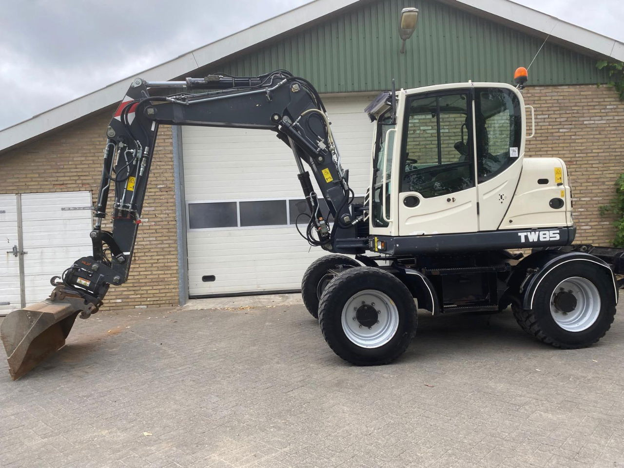 Terex TW85 - Excavadora de ruedas: foto 1 Terex TW85 - Excavadora de ruedas: foto 1