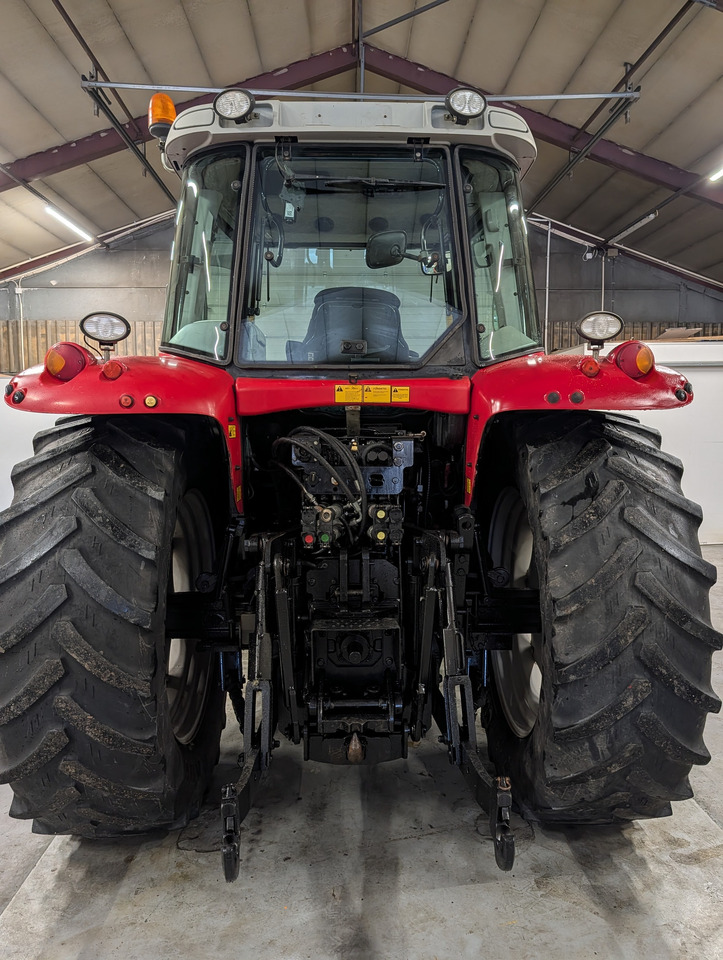 Massey Ferguson 6470 Dyna 6 - Tractor: foto 4 Massey Ferguson 6470 Dyna 6 - Tractor: foto 4