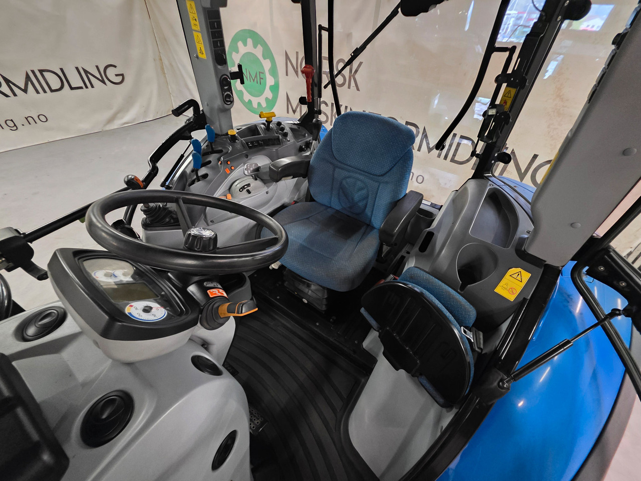 Leasing para  New Holland T5.115 EC New Holland T5.115 EC: foto 10