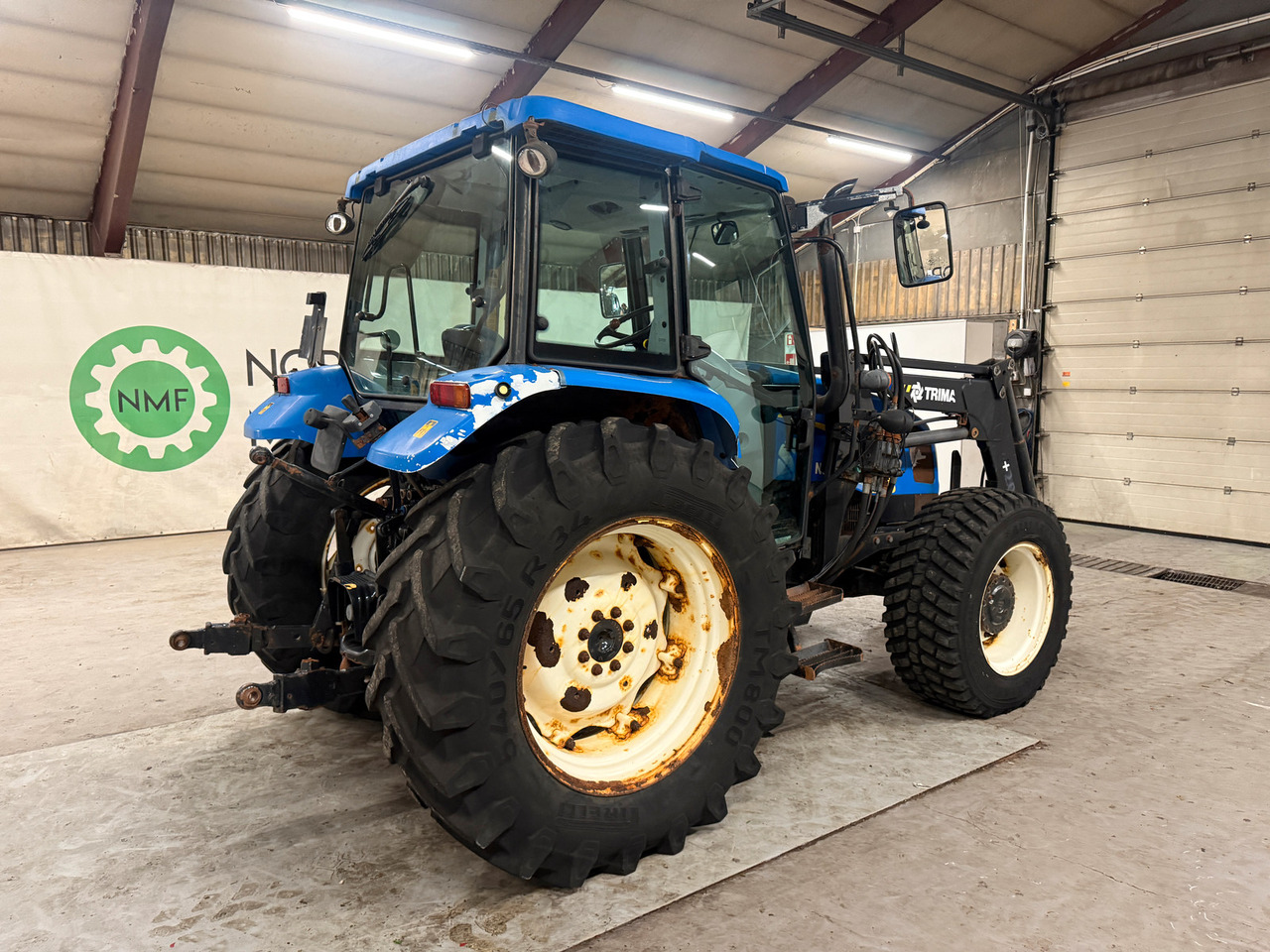 New Holland T5060 - Tractor: foto 5 New Holland T5060 - Tractor: foto 5