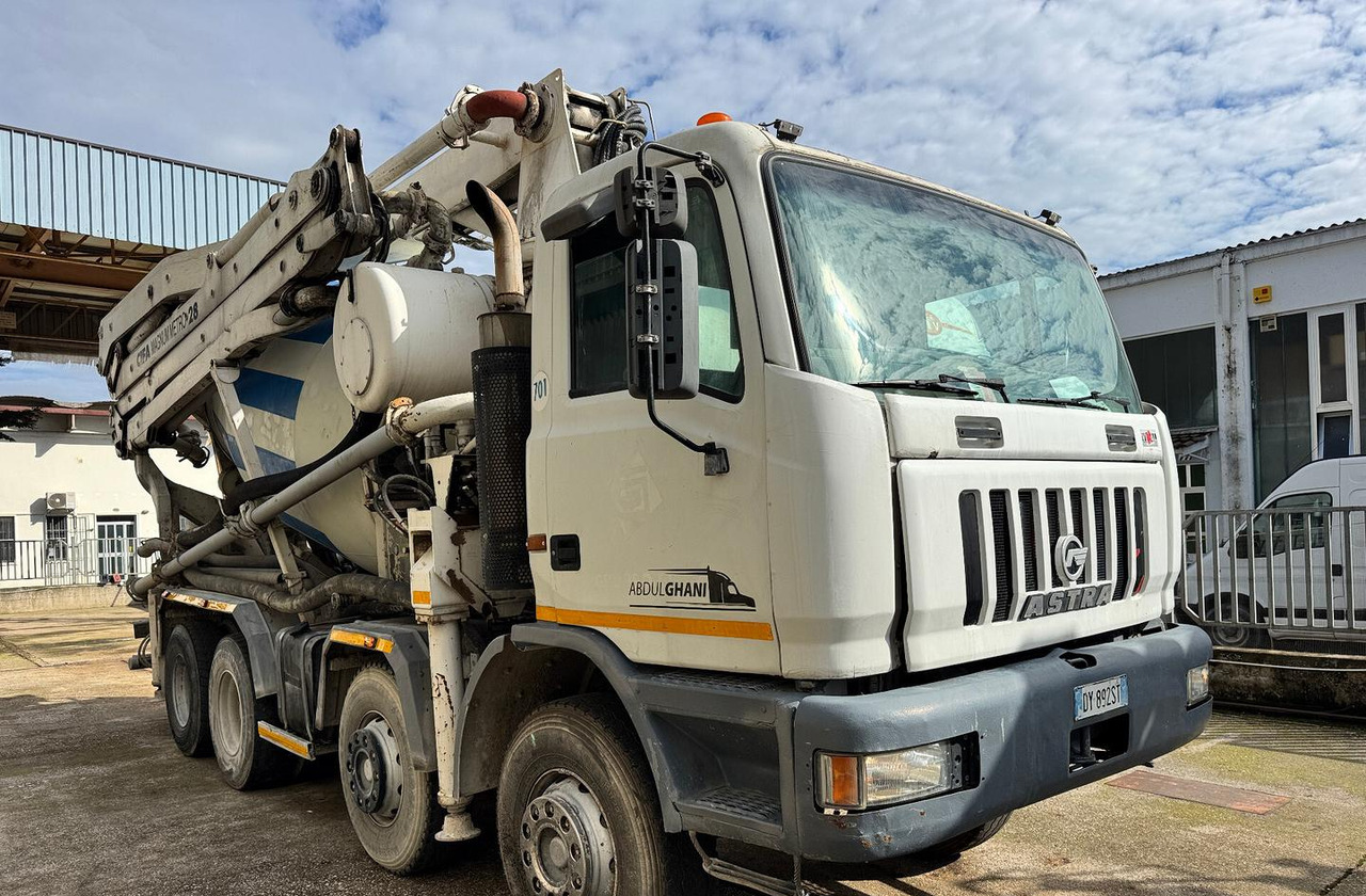 Betonpompa 28MT CIFA ASTRA HD84.38 - Camión hormigonera con bomba: foto 3 Betonpompa 28MT CIFA ASTRA HD84.38 - Camión hormigonera con bomba: foto 3