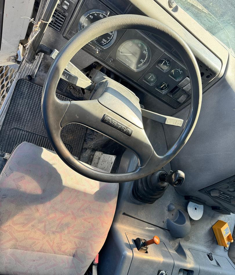 Betonpompa CIFA ASTRA HD84.38 - 2003 - Camión hormigonera con bomba: foto 3 Betonpompa CIFA ASTRA HD84.38 - 2003 - Camión hormigonera con bomba: foto 3