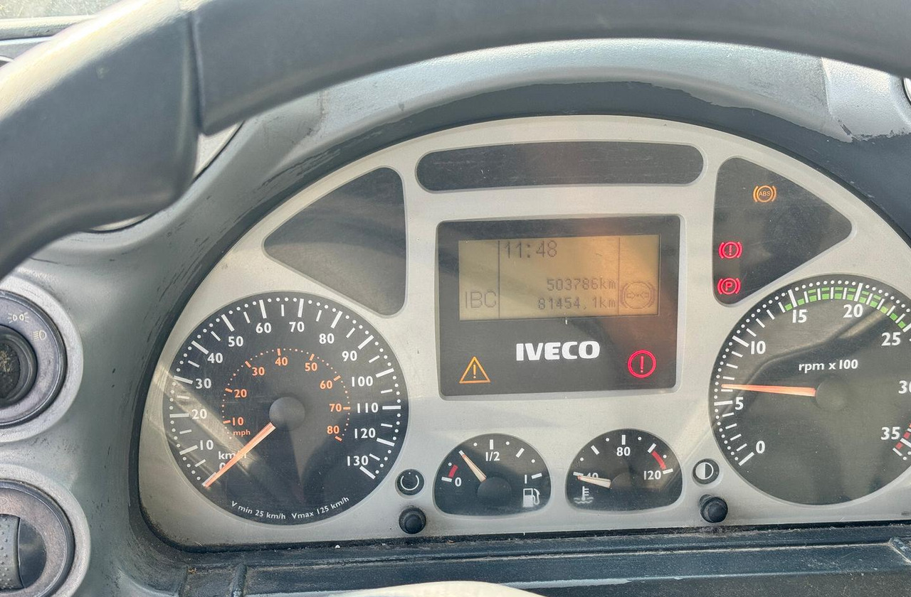 Iveco Eurocargo 150E21 Cisterna carburante - Camión cisterna: foto 4 Iveco Eurocargo 150E21 Cisterna carburante - Camión cisterna: foto 4