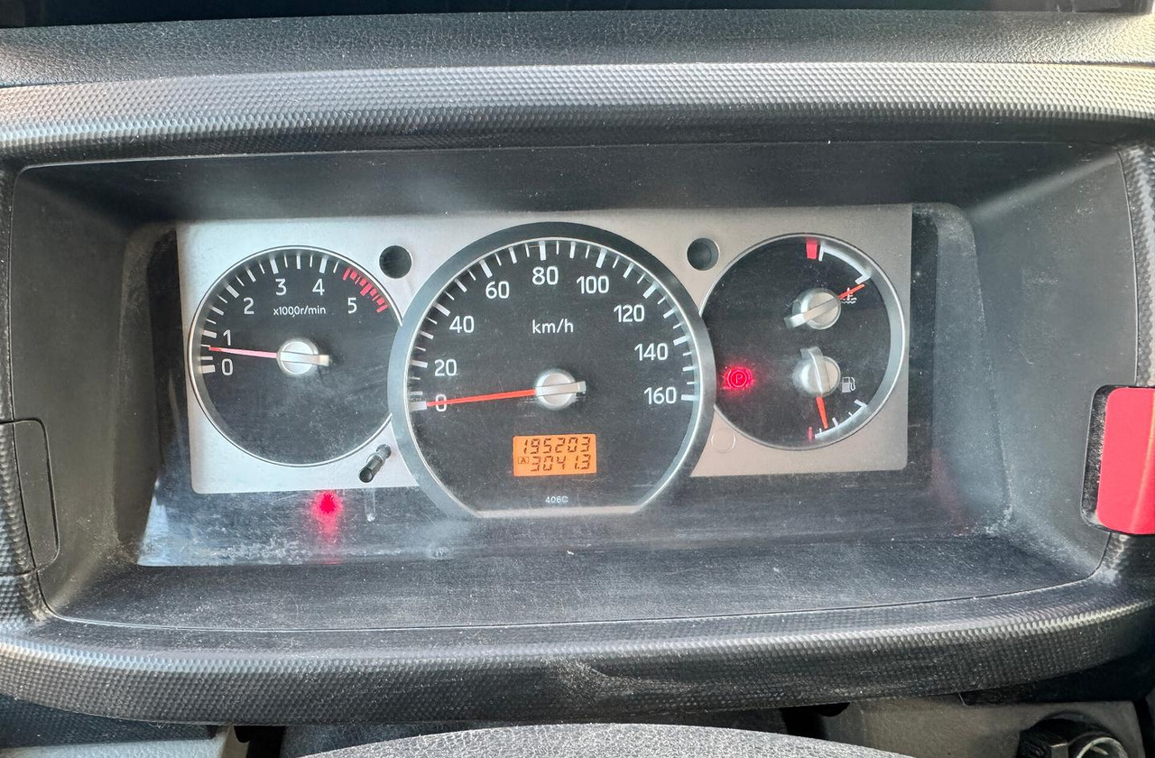 Renault Trucks Maxity 135.35 dxi - Camión lona: foto 5 Renault Trucks Maxity 135.35 dxi - Camión lona: foto 5