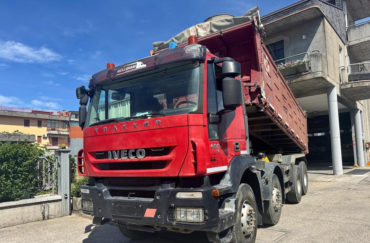 Ribaltabile Iveco Trakker 450 8X4 - Camión volquete: foto 1 Ribaltabile Iveco Trakker 450 8X4 - Camión volquete: foto 1
