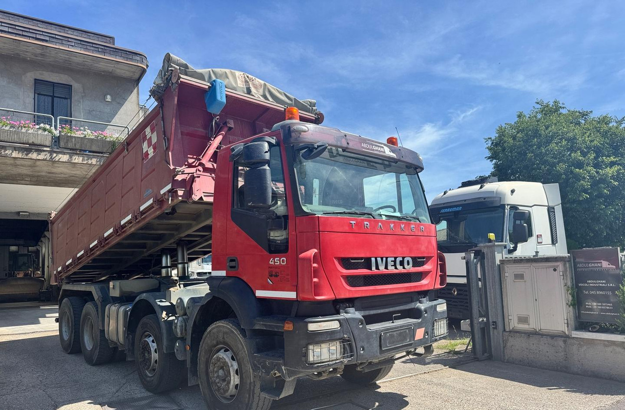 Ribaltabile Iveco Trakker 450 8X4 - Camión volquete: foto 2 Ribaltabile Iveco Trakker 450 8X4 - Camión volquete: foto 2