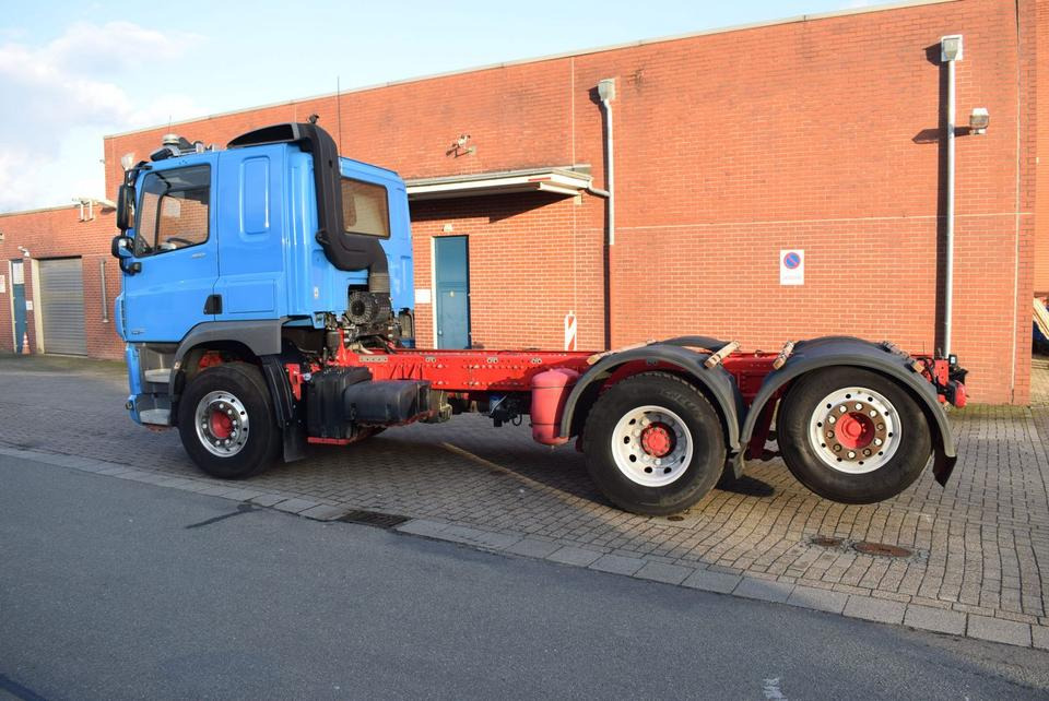 DAF  CF 450 6x2 Fahrgestell Klima Navi Lift Retarder - Camión chasis: foto 4 DAF  CF 450 6x2 Fahrgestell Klima Navi Lift Retarder - Camión chasis: foto 4