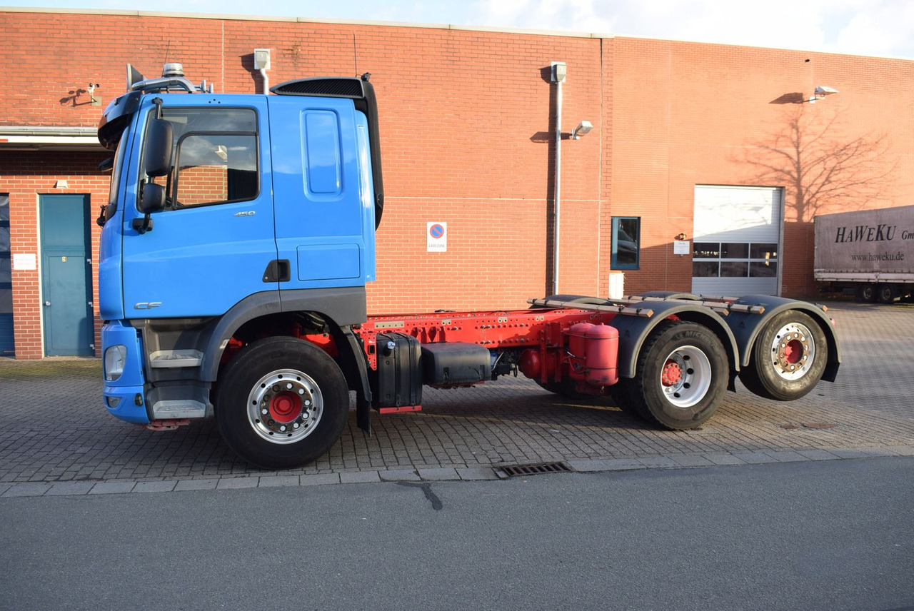 DAF CF 450 6x2 Fahrgestell Klima Navi Lift Retarder - Camión chasis: foto 3 DAF CF 450 6x2 Fahrgestell Klima Navi Lift Retarder - Camión chasis: foto 3