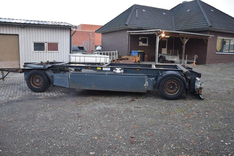 Schmitz Cargobull AFW 18 L20 Maxi SAF Achsen 2 X Palettenkasten - Remolque portacontenedore/ Intercambiable: foto 2 Schmitz Cargobull AFW 18 L20 Maxi SAF Achsen 2 X Palettenkasten - Remolque portacontenedore/ Intercambiable: foto 2