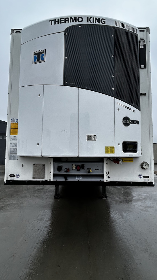 SCHMITZ SKO 24 - Semirremolque frigorífico: foto 2 SCHMITZ SKO 24 - Semirremolque frigorífico: foto 2