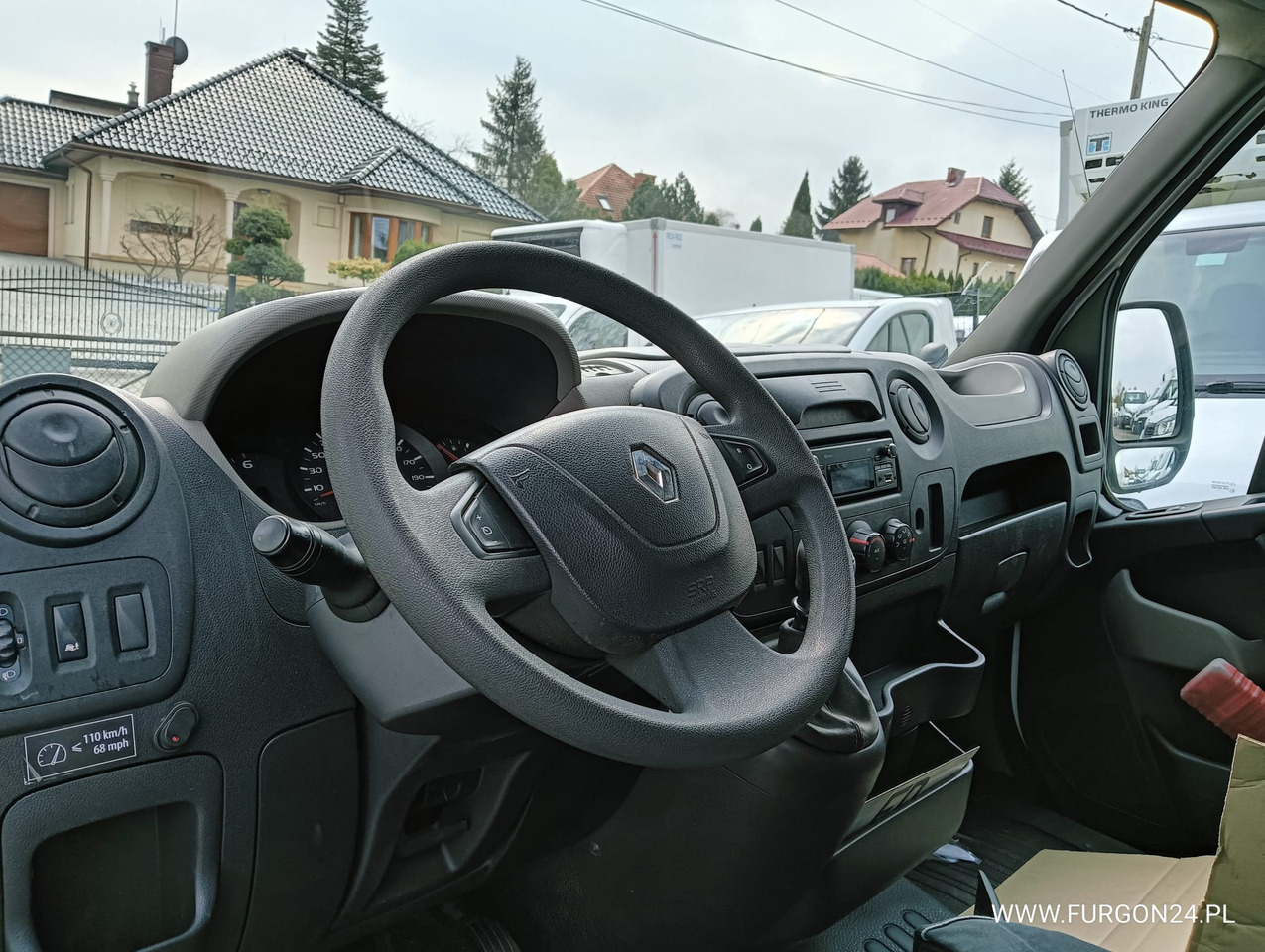 Foto del interior 1: Furgoneta RENAULT MASTER PLATFORMA DO ZABUDOWY NR 835