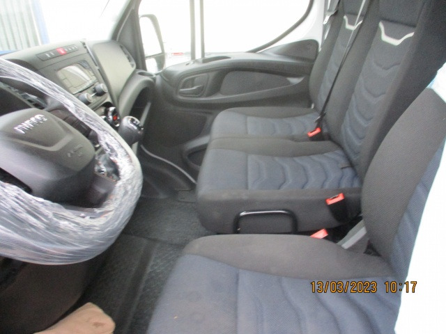 IVECO Daily 35S16V - Furgón: foto 5 IVECO Daily 35S16V - Furgón: foto 5