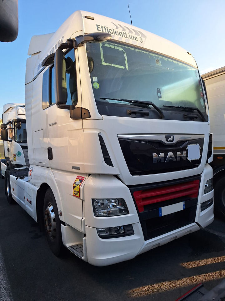MAN TGX 18.460 - Cabeza tractora: foto 2 MAN TGX 18.460 - Cabeza tractora: foto 2