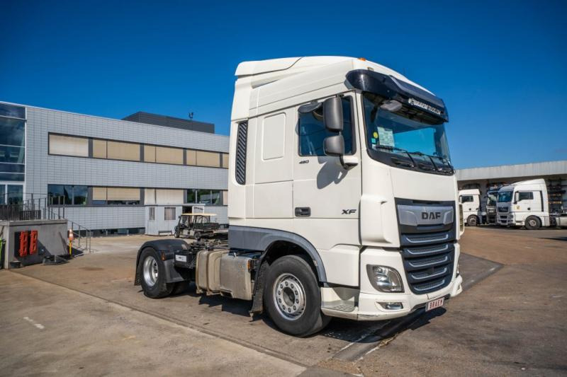 DAF XF 480 (50T.) + KIPHYDR. - Cabeza tractora: foto 2 DAF XF 480 (50T.) + KIPHYDR. - Cabeza tractora: foto 2
