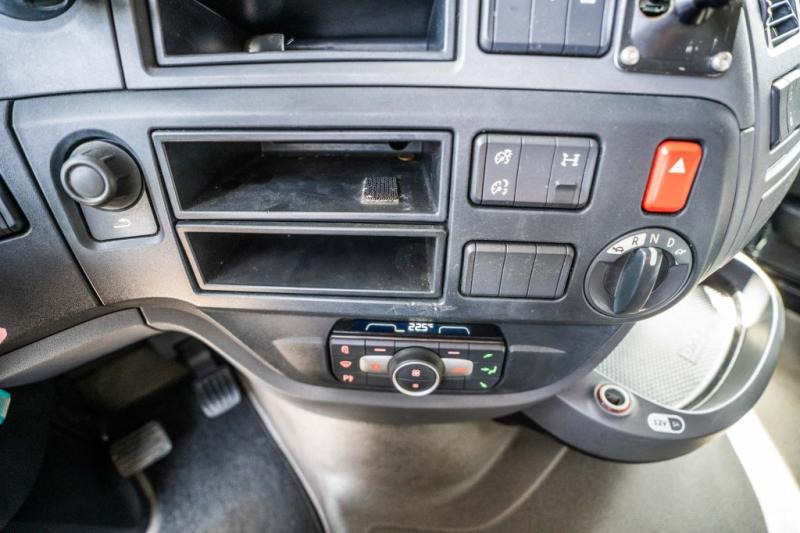Cabeza tractora DAF XF 480: foto 10