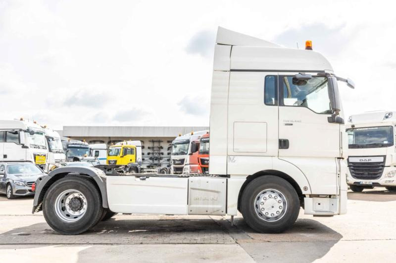 MAN TGX 18.440 XLX+INTARDER - Cabeza tractora: foto 4 MAN TGX 18.440 XLX+INTARDER - Cabeza tractora: foto 4