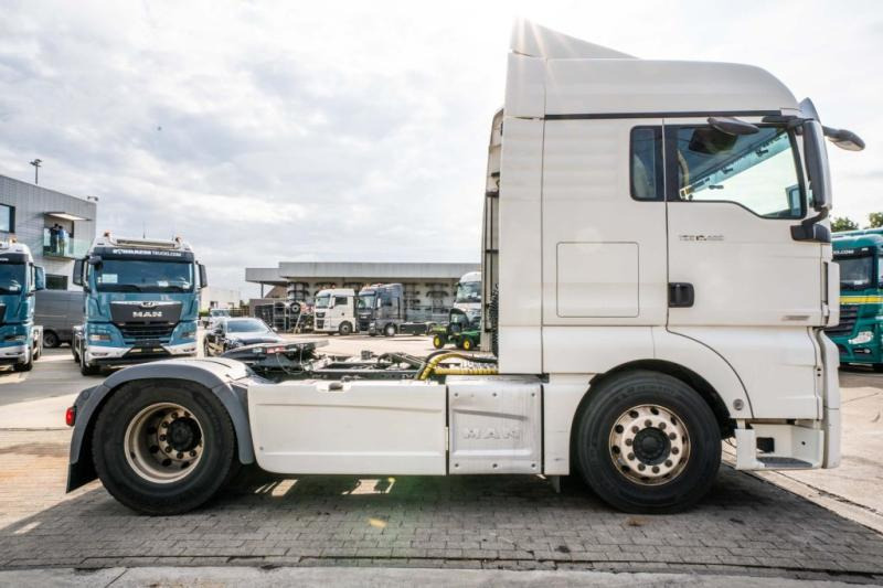 MAN TGX 18 460 XLX BLS+INTARDER+ADR+KIPHYDR. - Cabeza tractora: foto 3 MAN TGX 18 460 XLX BLS+INTARDER+ADR+KIPHYDR. - Cabeza tractora: foto 3