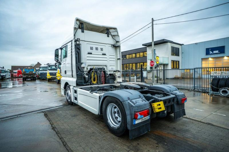 MAN TGX 18.470 XLX + INTARDER - Cabeza tractora: foto 4 MAN TGX 18.470 XLX + INTARDER - Cabeza tractora: foto 4