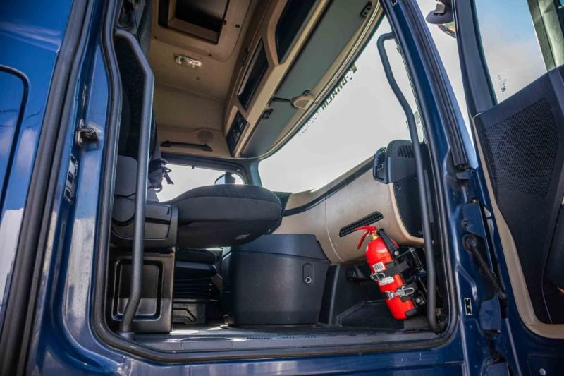 Cabeza tractora Mercedes ACTROS 1848 LS: foto 7