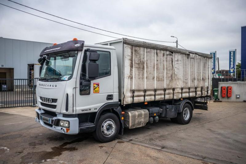 Iveco EUROCARGO 120EL19 - Camión lona: foto 1 Iveco EUROCARGO 120EL19 - Camión lona: foto 1