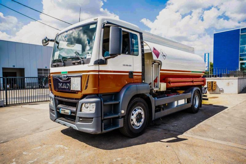 MAN TGS 18.400 // CUVE ALU MAGYAR 13.500L + 5 COMP - Camión cisterna: foto 1 MAN TGS 18.400 // CUVE ALU MAGYAR 13.500L + 5 COMP - Camión cisterna: foto 1