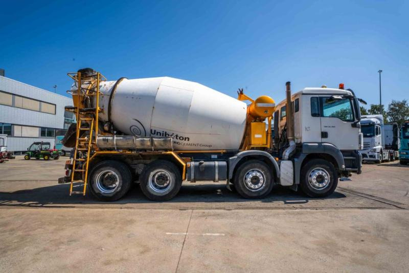 MAN TGS 32.360 BB+LIEBHERR+TAPIS THEAM TS 13m - Camión hormigonera: foto 3 MAN TGS 32.360 BB+LIEBHERR+TAPIS THEAM TS 13m - Camión hormigonera: foto 3