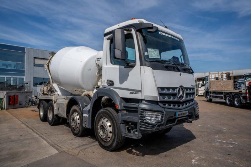 Mercedes AROCS 3240 BB+STETTER 9m3 / 4 pieces - Camión hormigonera: foto 2 Mercedes AROCS 3240 BB+STETTER 9m3 / 4 pieces - Camión hormigonera: foto 2