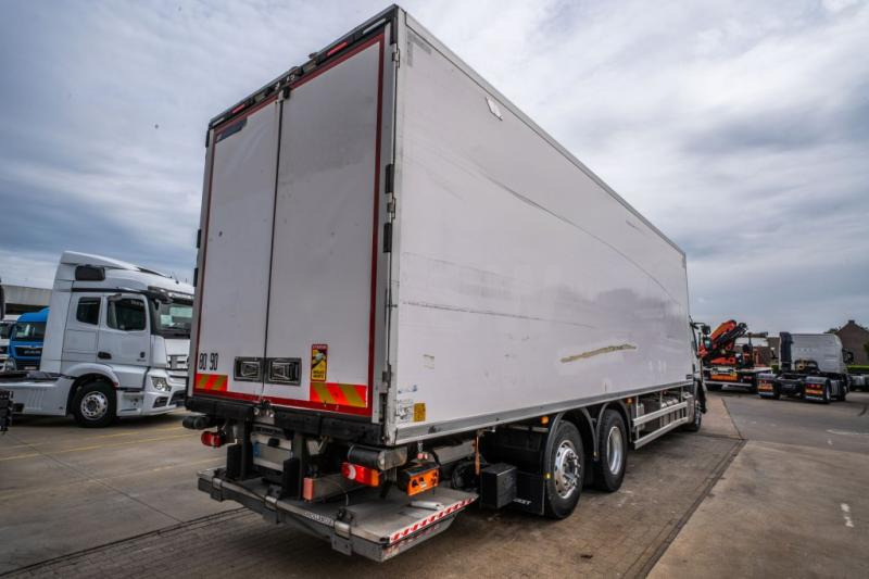 Renault D WIDE 380 DXI +CARRIER 1250 MT+DHOLLANDIA - Camión frigorífico: foto 4 Renault D WIDE 380 DXI +CARRIER 1250 MT+DHOLLANDIA - Camión frigorífico: foto 4