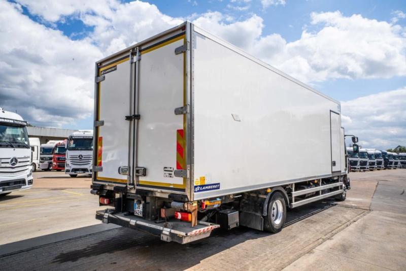 Renault MIDLUM 220 DXI (16t)+CARRIER+DHOLLANDIA - Camión frigorífico: foto 4 Renault MIDLUM 220 DXI (16t)+CARRIER+DHOLLANDIA - Camión frigorífico: foto 4