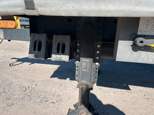 Orten AG 18 Liftachse Staplerhalterung - Camión lona: foto 5 Orten AG 18 Liftachse Staplerhalterung - Camión lona: foto 5