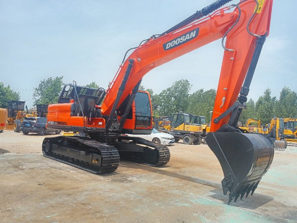Doosan DX 225 LCA - Excavadora de cadenas: foto 2 Doosan DX 225 LCA - Excavadora de cadenas: foto 2