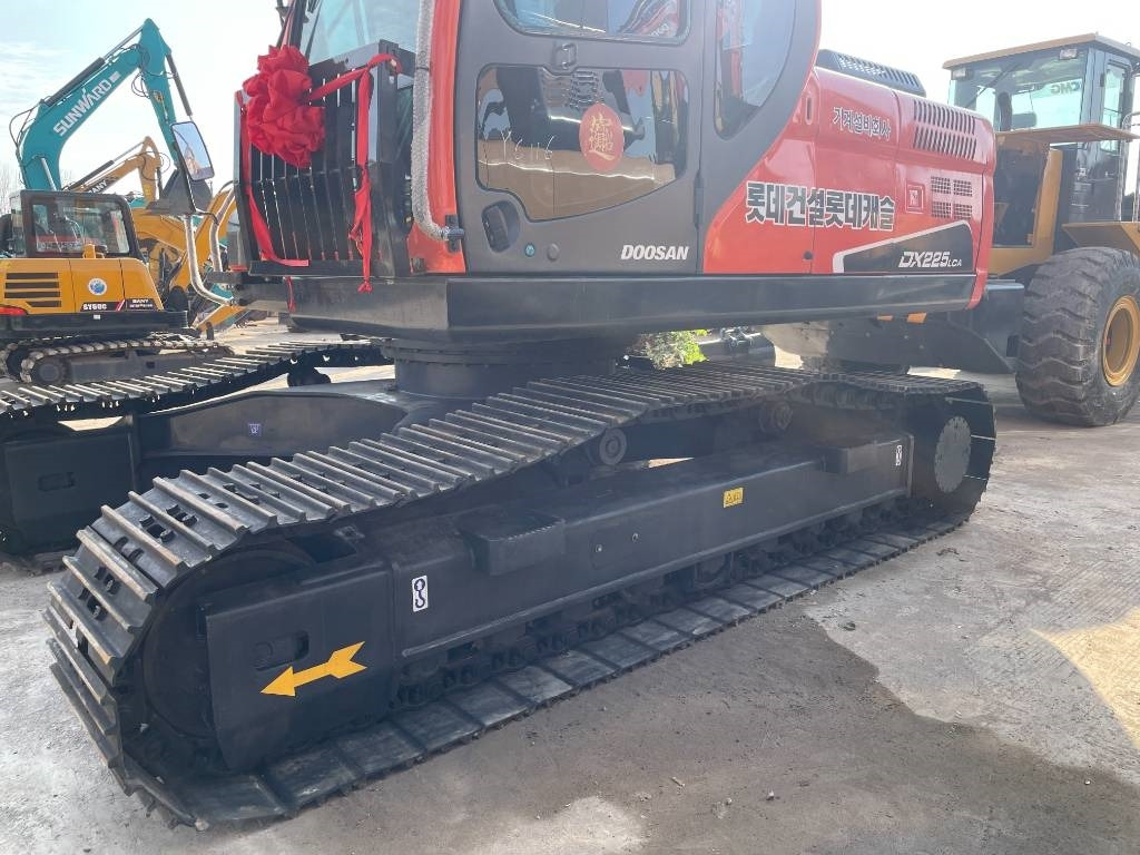 Excavadora de cadenas Doosan DX225LCA: foto 7