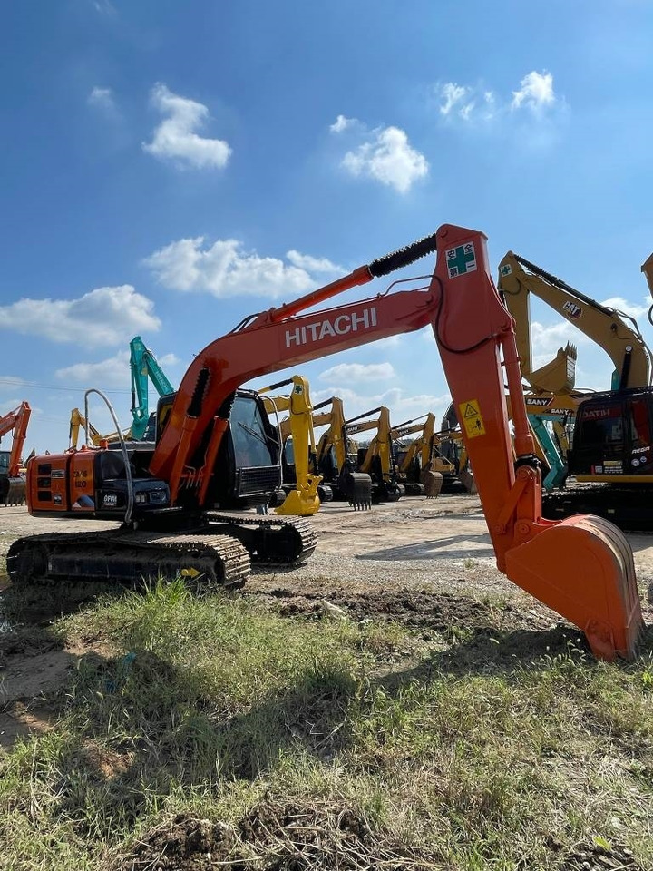 Hitachi ZX 120 - Excavadora de cadenas: foto 4 Hitachi ZX 120 - Excavadora de cadenas: foto 4