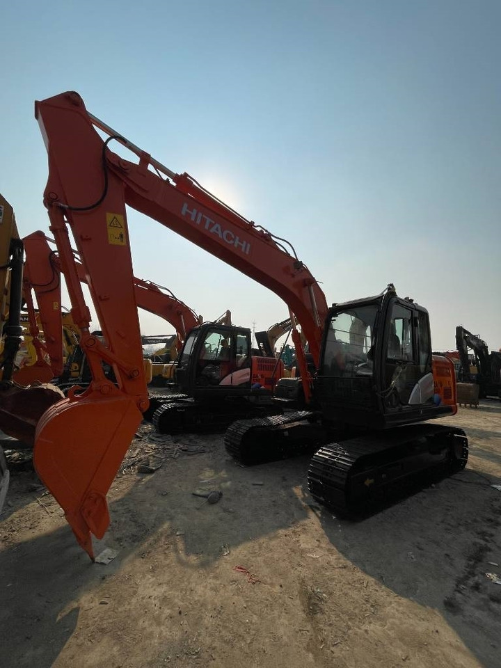 Hitachi ZX 130 - Excavadora de cadenas: foto 4 Hitachi ZX 130 - Excavadora de cadenas: foto 4