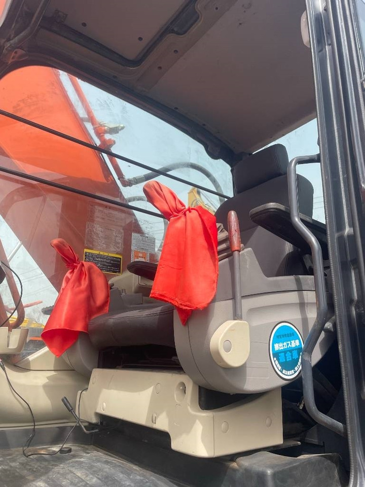 Hitachi ZX 240 - Excavadora de cadenas: foto 4 Hitachi ZX 240 - Excavadora de cadenas: foto 4