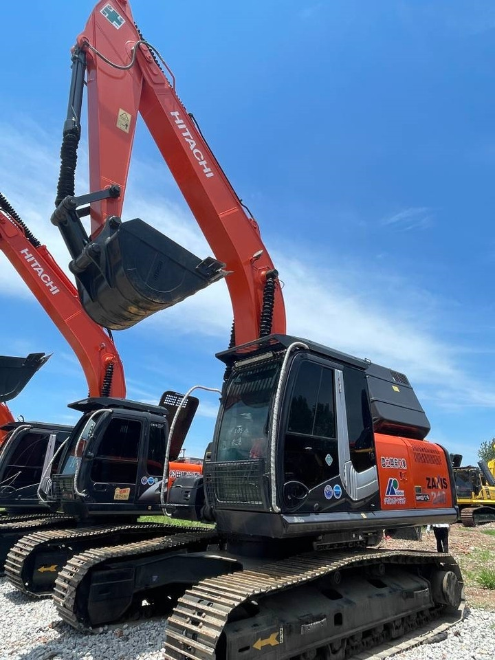 Hitachi ZX 240 - Excavadora de cadenas: foto 1 Hitachi ZX 240 - Excavadora de cadenas: foto 1