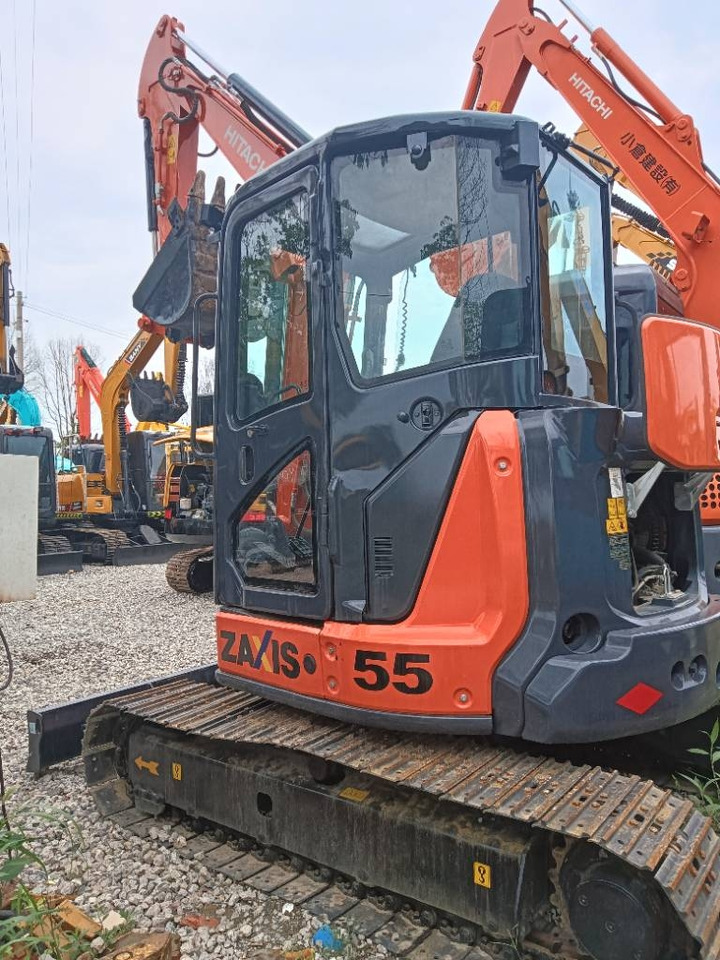 Hitachi ZX 55 - Excavadora de cadenas: foto 1 Hitachi ZX 55 - Excavadora de cadenas: foto 1