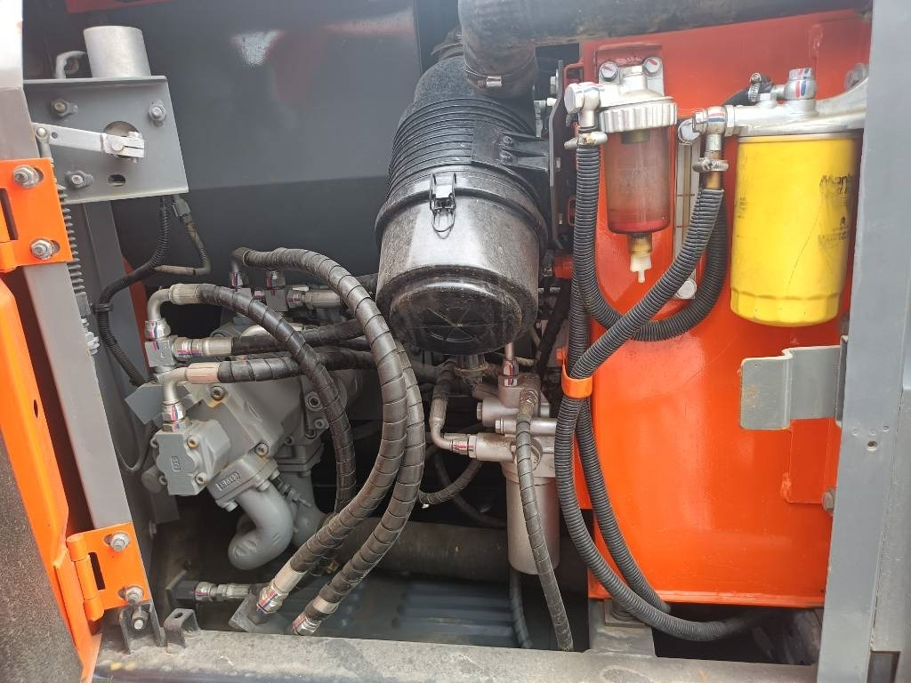 Hitachi ZX 70 - Miniexcavadora: foto 3 Hitachi ZX 70 - Miniexcavadora: foto 3