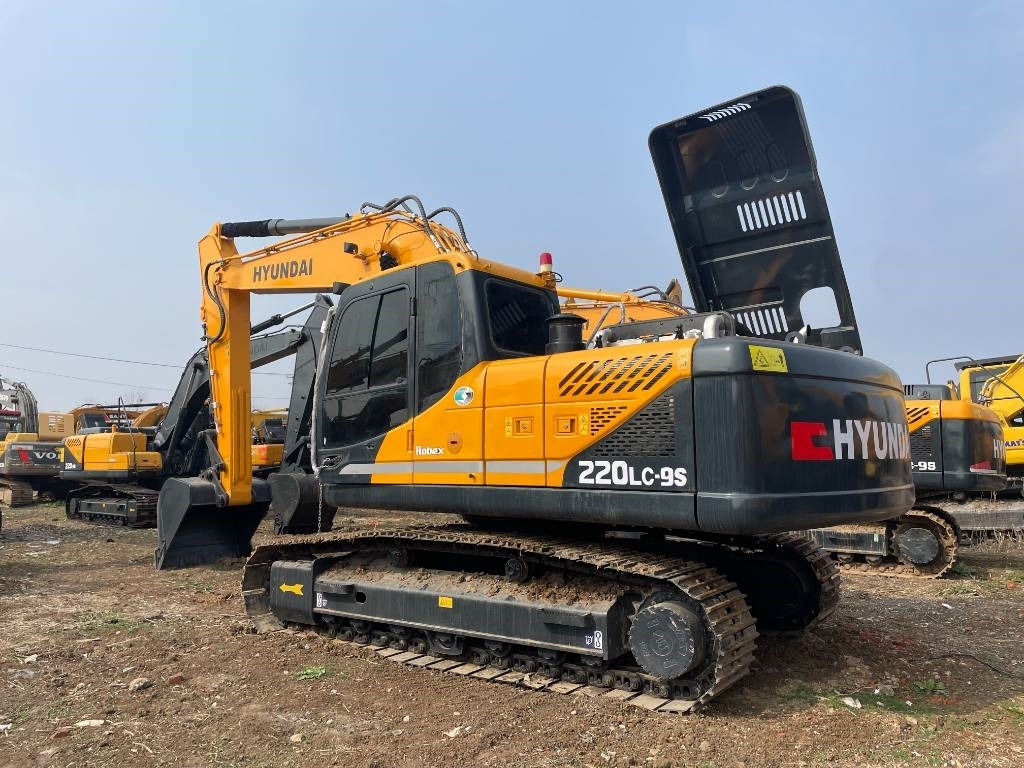 Hyundai 225LC-9S - Excavadora de cadenas: foto 1 Hyundai 225LC-9S - Excavadora de cadenas: foto 1