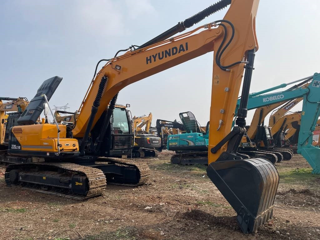 Hyundai 225LC-9S - Excavadora de cadenas: foto 5 Hyundai 225LC-9S - Excavadora de cadenas: foto 5