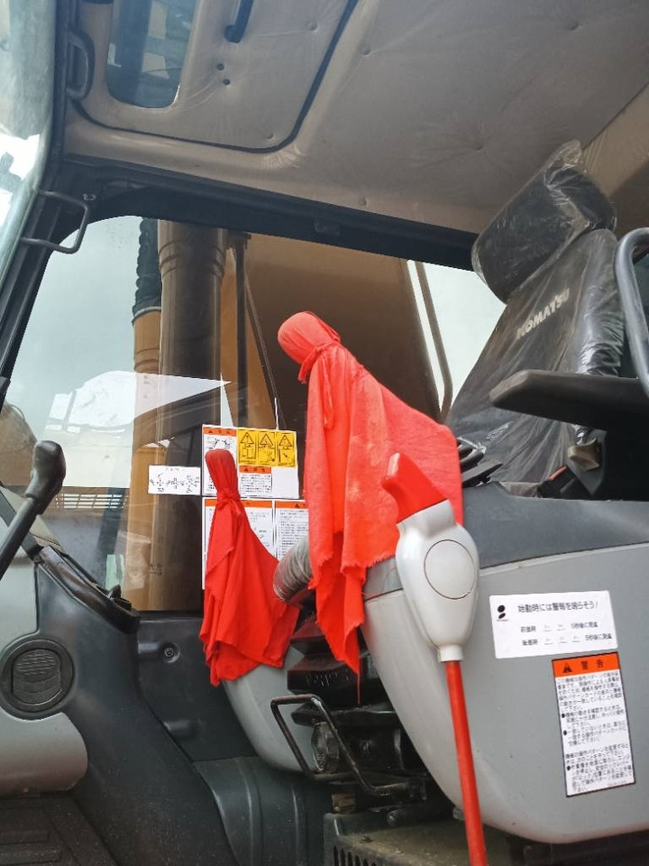 Komatsu PC 220-8 - Excavadora de cadenas: foto 5 Komatsu PC 220-8 - Excavadora de cadenas: foto 5