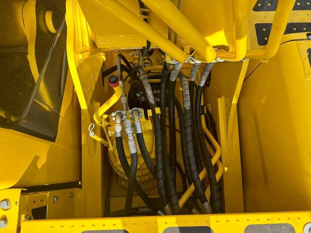 Komatsu PC 240 LC - Excavadora de cadenas: foto 3 Komatsu PC 240 LC - Excavadora de cadenas: foto 3