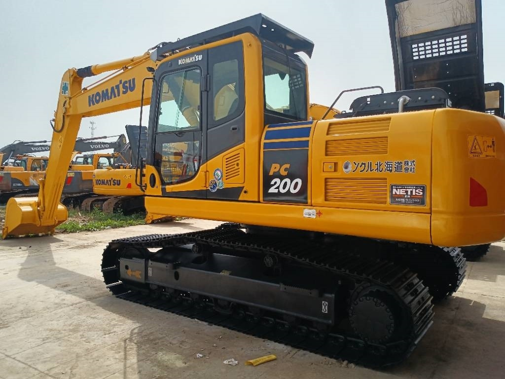 Komatsu PC200-8 - Excavadora de cadenas: foto 4 Komatsu PC200-8 - Excavadora de cadenas: foto 4